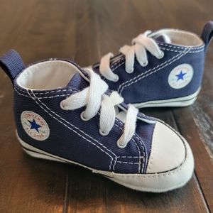 Baby Boys size 3 ☆Converse☆ shoes